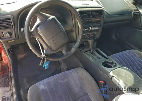 2000 Chevrolet Camaro из США, поврежденный, VIN 2G1FP22K7Y2129484